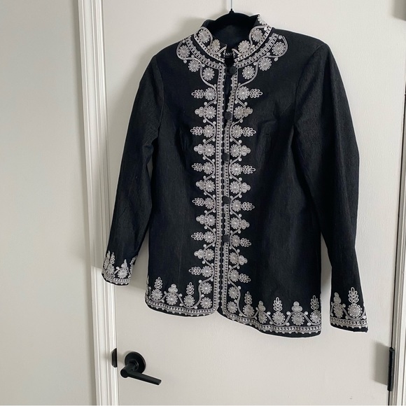 Original Antthony Embroidered Black and White Jacket - Picture 3 of 9